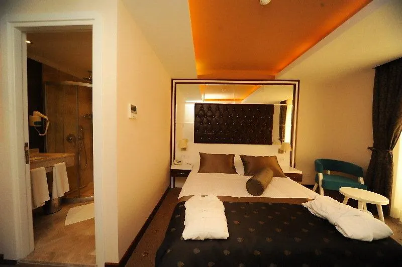 Blueberry Boutique Hotel Fethiye 4*,
